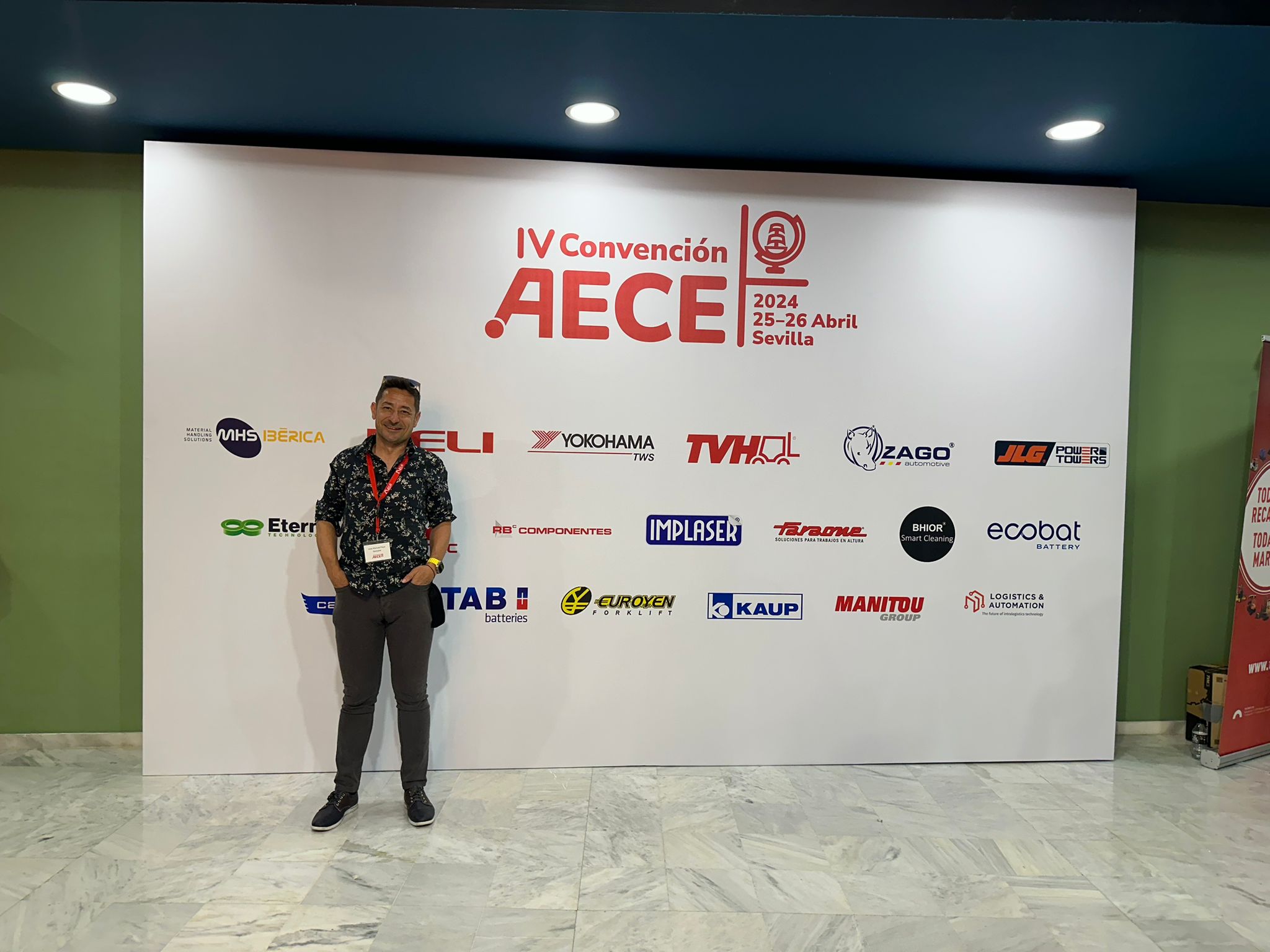 gerpasa-alquiler-plataformas-elevadoras-convencion-evento-aece-sevilla-carretillas-elevadoras-1
