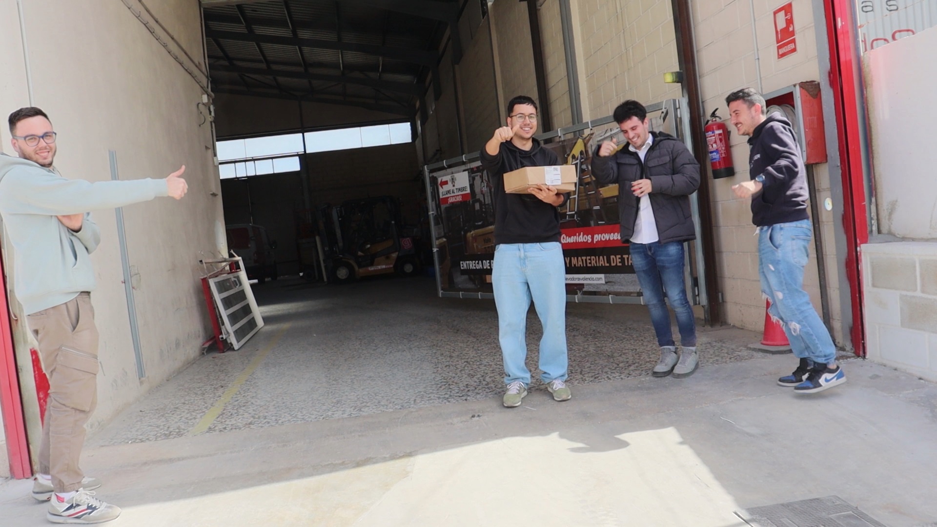gerpasa-alquiler-plataformas-elevadoras-nueva-lona-proveedores-entrega-paqueteria-taller-2