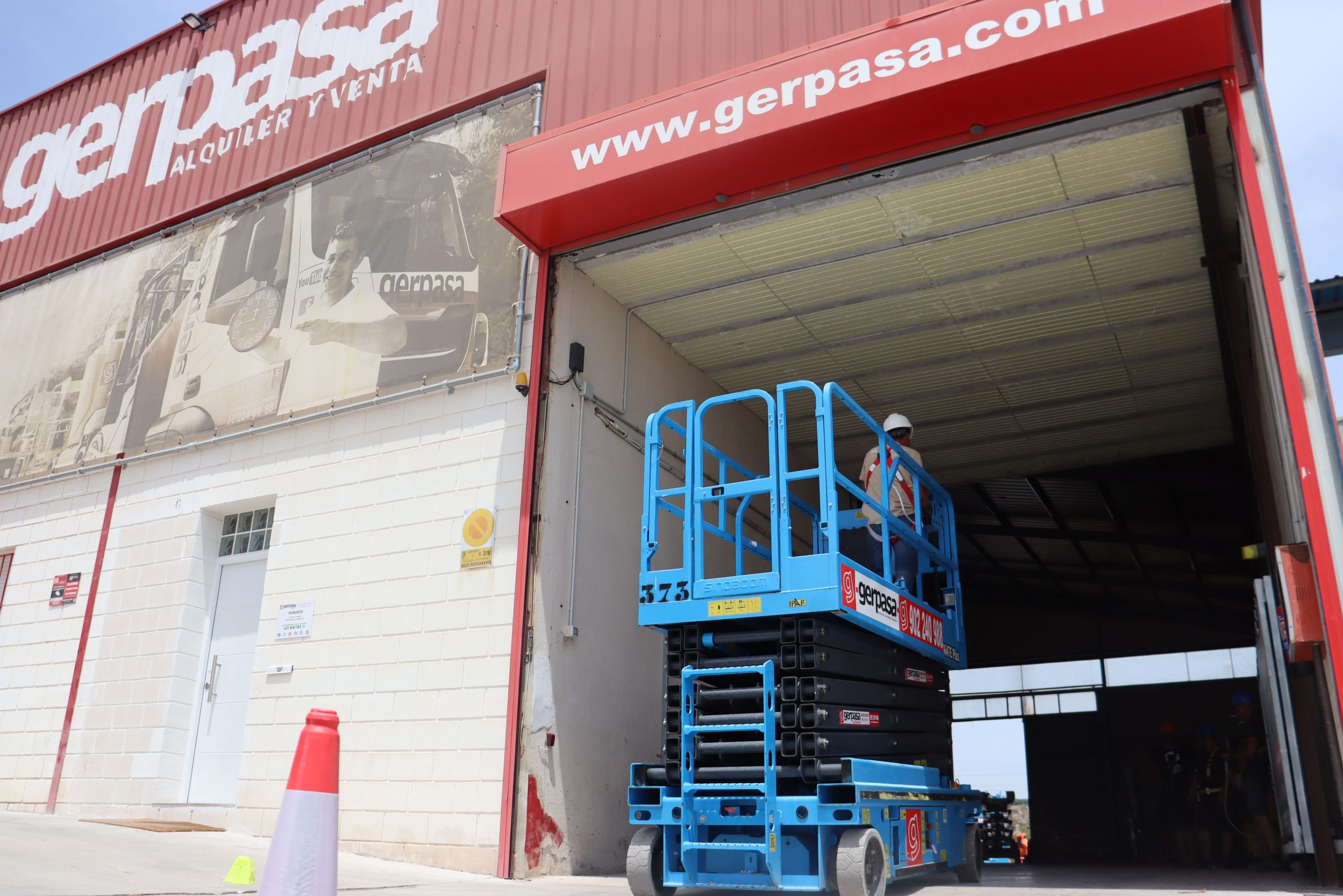 gerpasa-alquiler-plataformas-elevadoras-formacion-curso-carnet-plataformas-elevadoras-javier-cerezo-carretillas-1