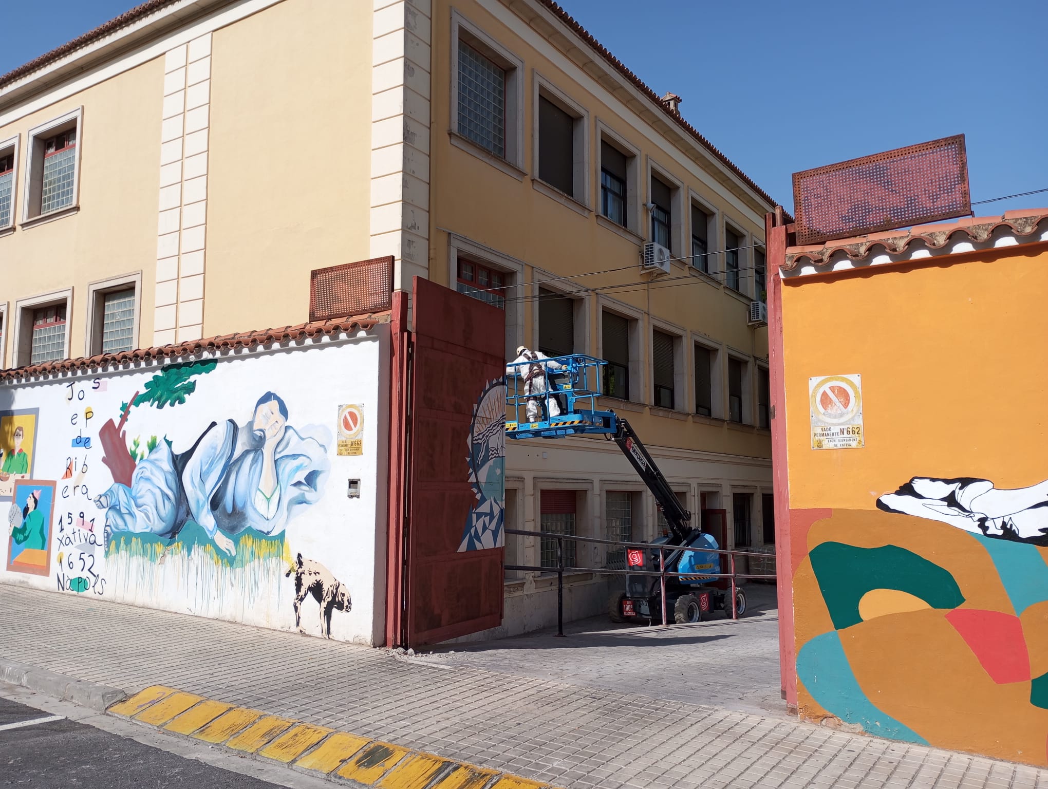 gerpasa-alquiler-plataformas-elevadoras-formacion-noticias-nueva-plataforma-elevadora-pemp-reformas-mantenimiento-ies-josep-ribera-amianstop-xativa-1