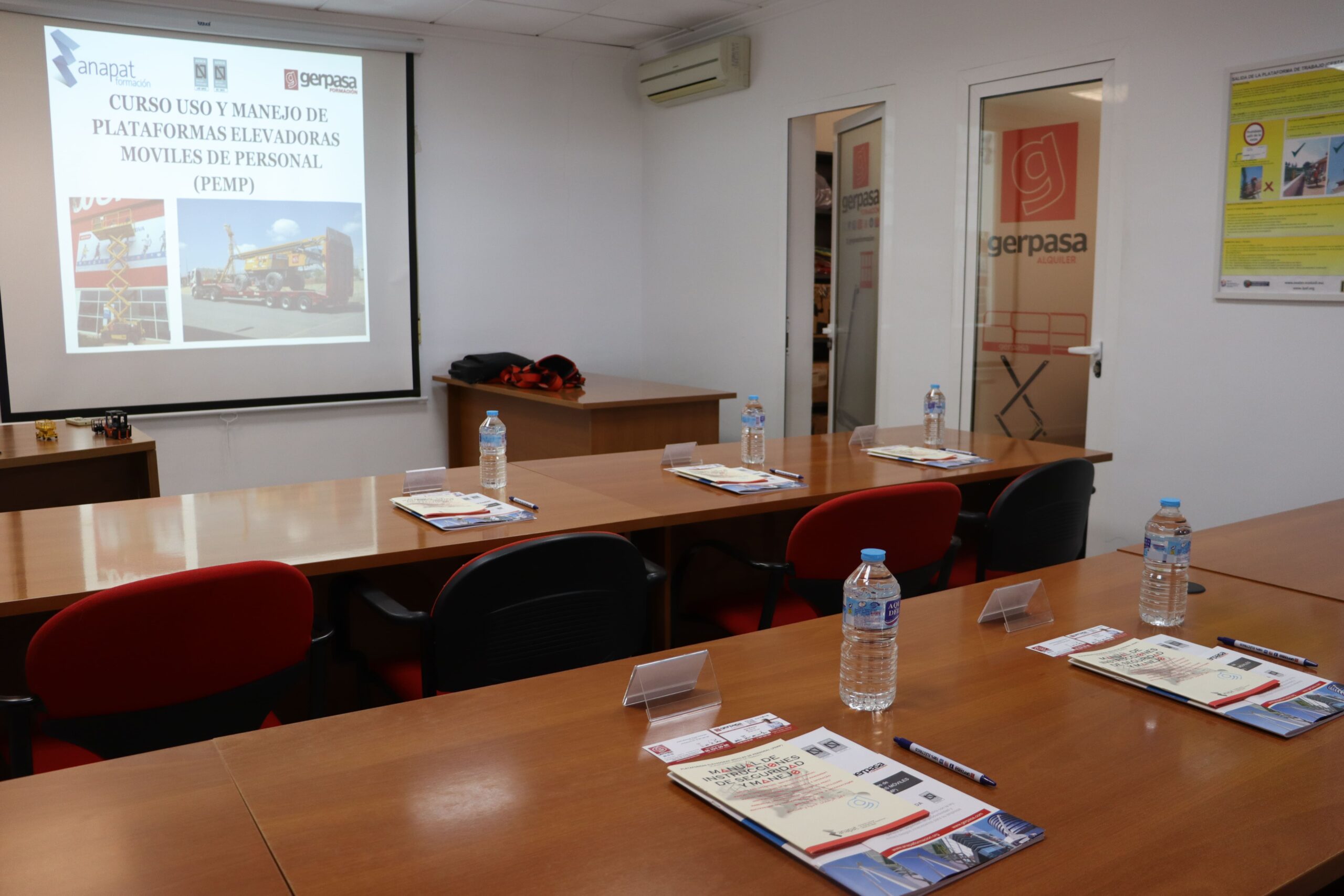 gerpasa-alquiler-plataformas-elevadoras-noticias-curso-pemp-genie-sinoboom-formación-otro-viernes-2