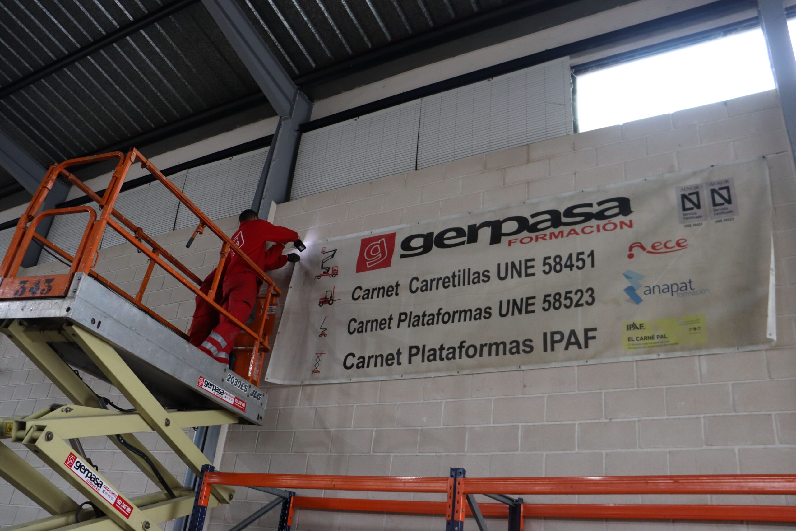 gerpasa-alquiler-plataformas-elevadoras-noticias-reforma-taller-mantenimiento-reparacion-aula-prácticas-formacion-pemp-ce-2