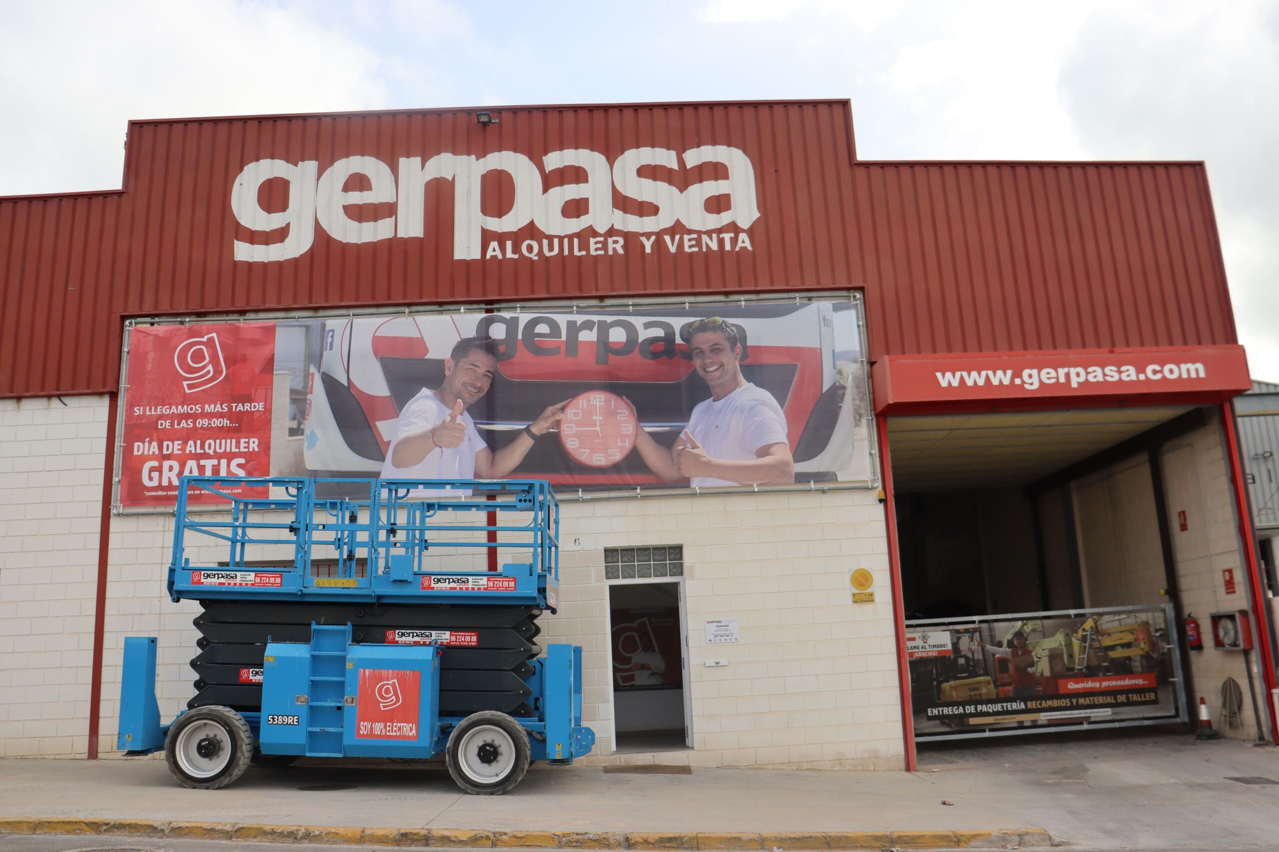 gerpasa-alquiler-plataformas-elevadoras-noticias-lona-corporativa-jose-manuel-boris-homenaje-fachada-1