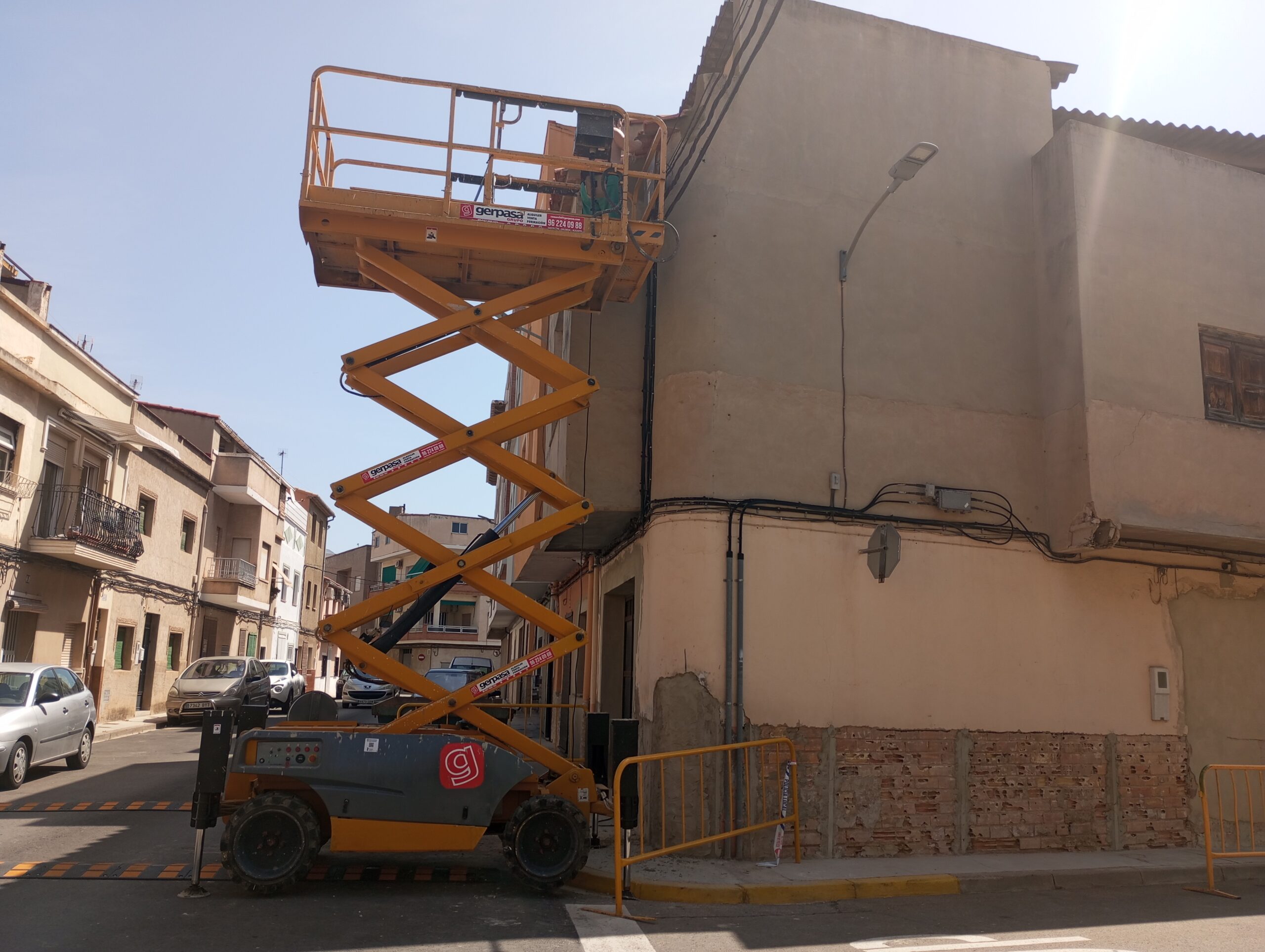 gerpasa-alquiler-plataformas-elevadoras-noticias-visita-clientes-canals-tijera-diesel-haulotte-compact-10-dx-1