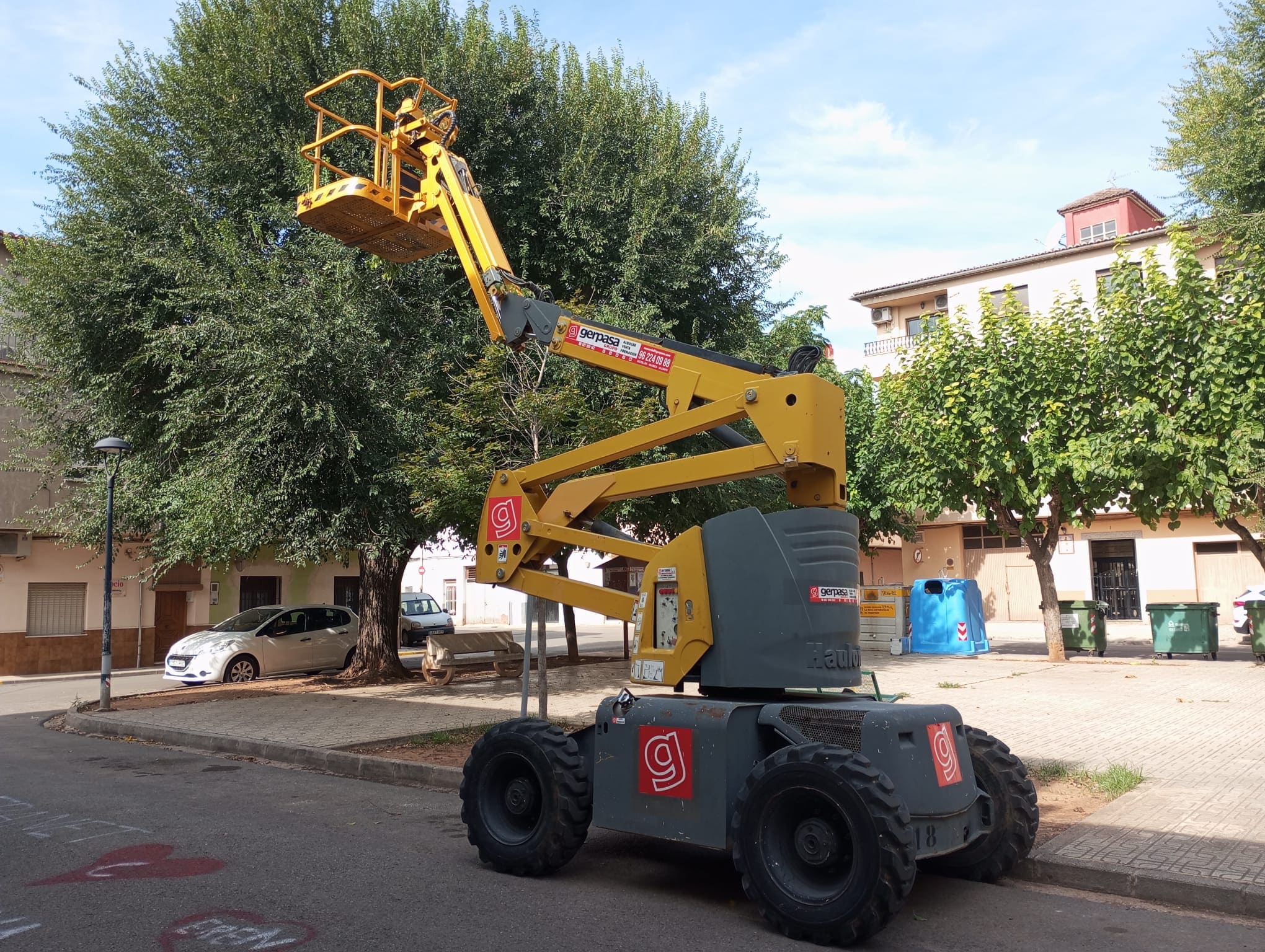 gerpasa-alquiler-plataformas-elevadoras-noticias-clientes-canals-brazo-articulado-diesel-12m-poda-tala-2