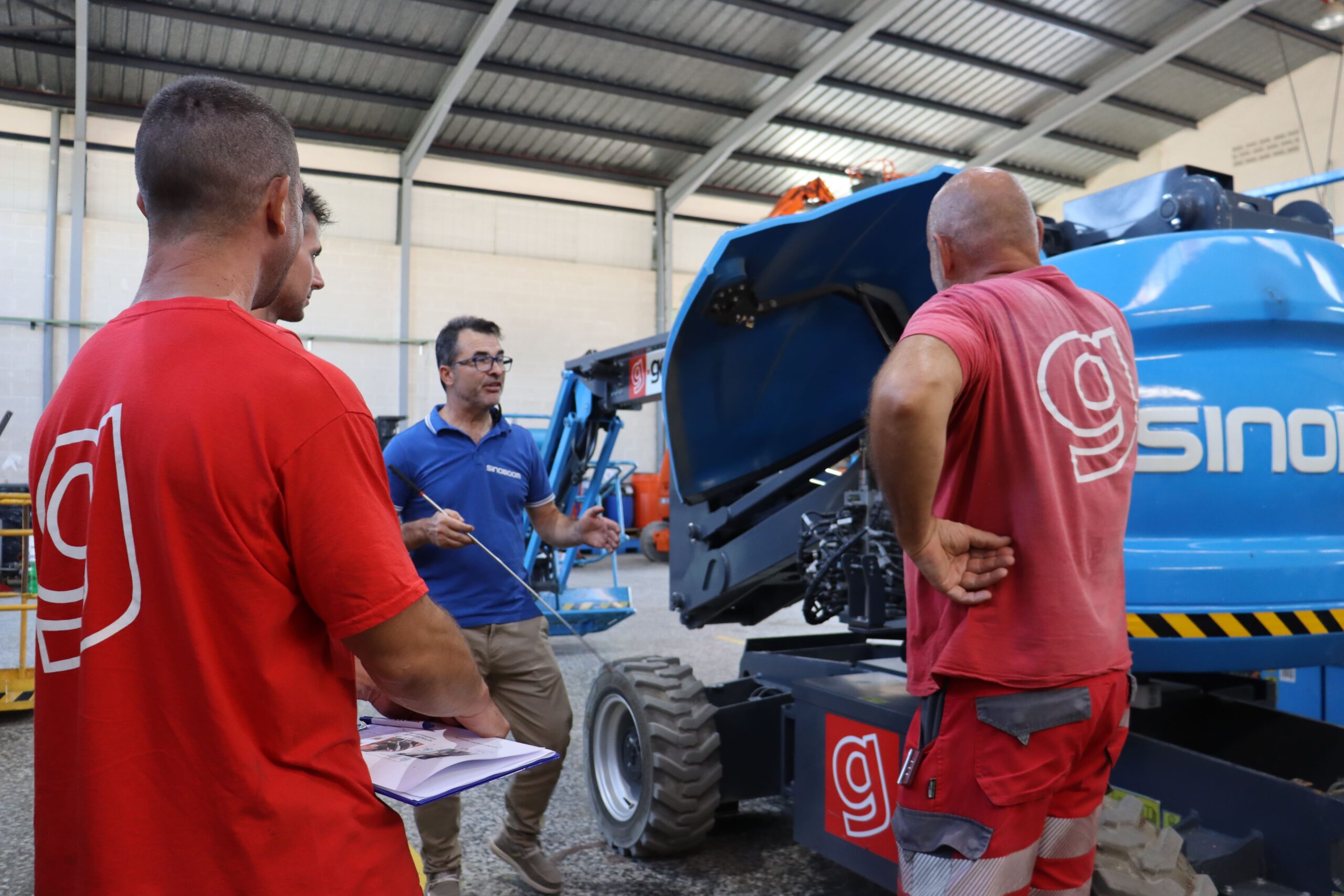 gerpasa-alquiler-plataformas-elevadoras-noticias-curso-formacion-sinoboom-taller-mecanicos-vuelta-cole-2