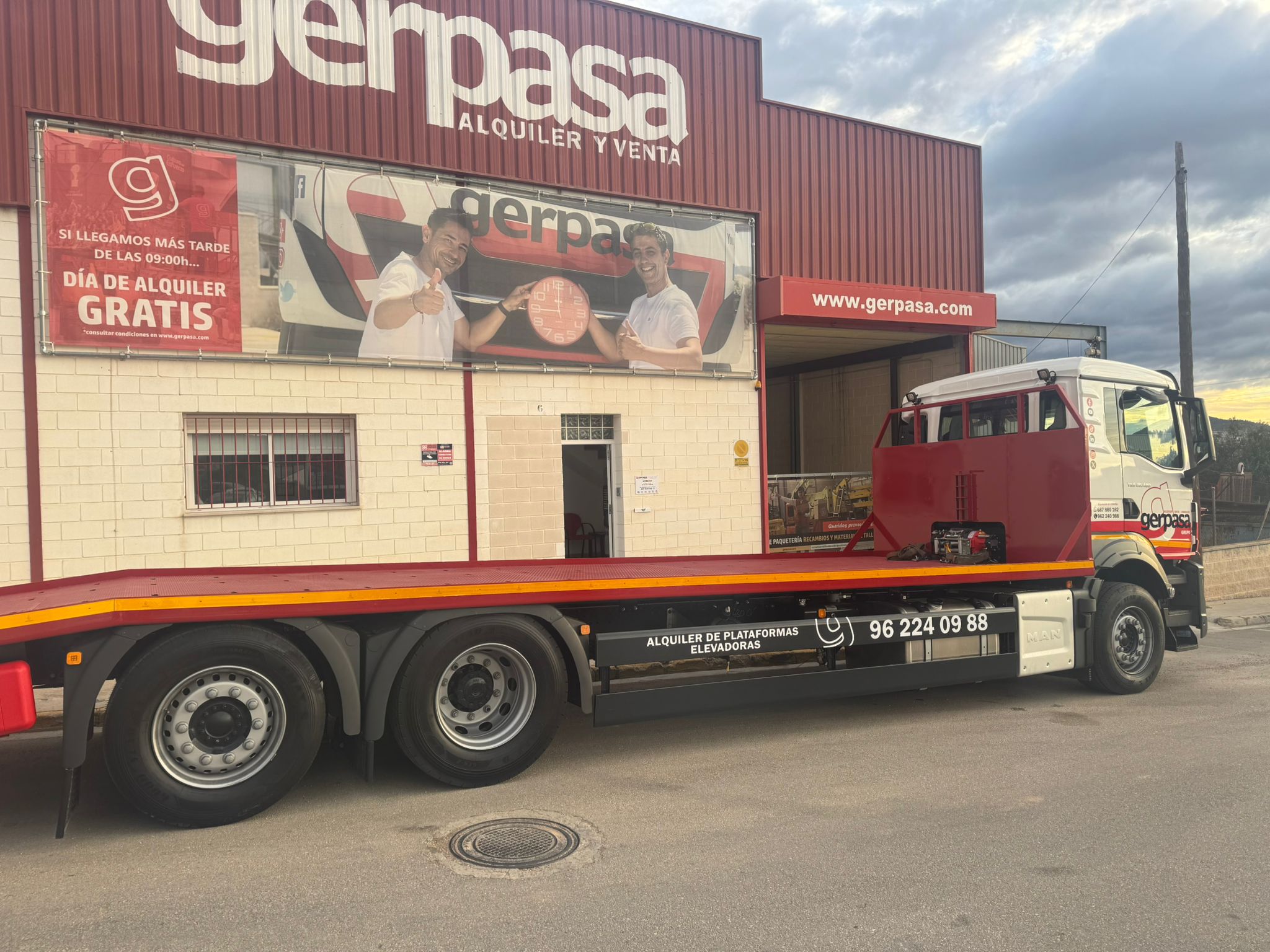 gerpasa-alquiler-plataformas-elevadoras-noticias-camion-transporte-tres-ejes-man-1