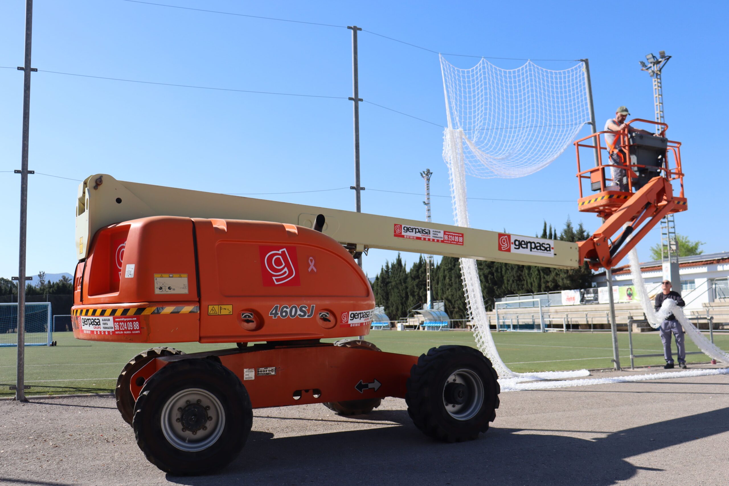 gerpasa-alquiler-plataformas-elevadoras-noticias-camp-jose-gramage-alcudia-de-crespins-1