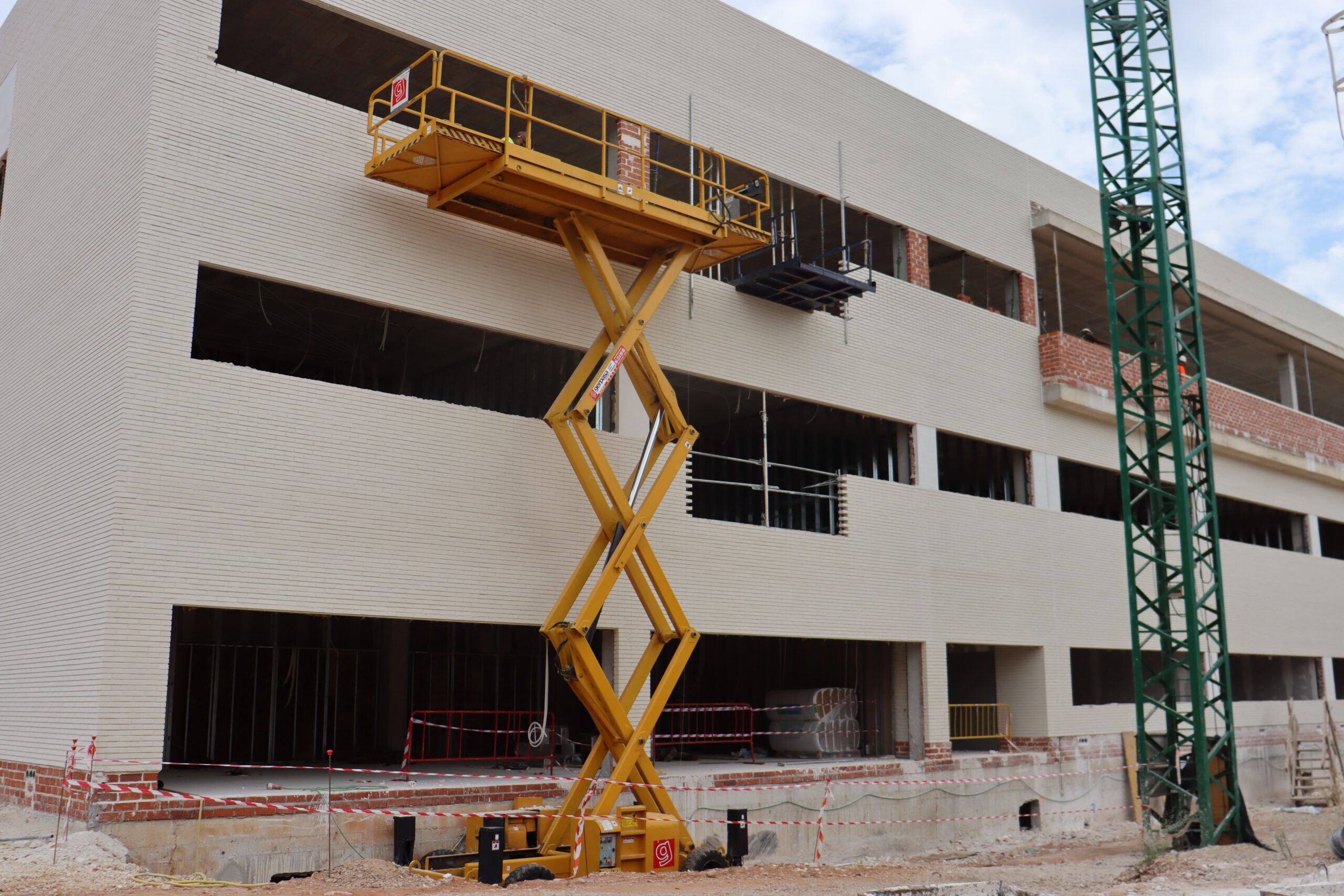gerpasa-alquiler-plataformas-elevadoras-noticias-obras-ies-francesc-gil-canals-avances-2