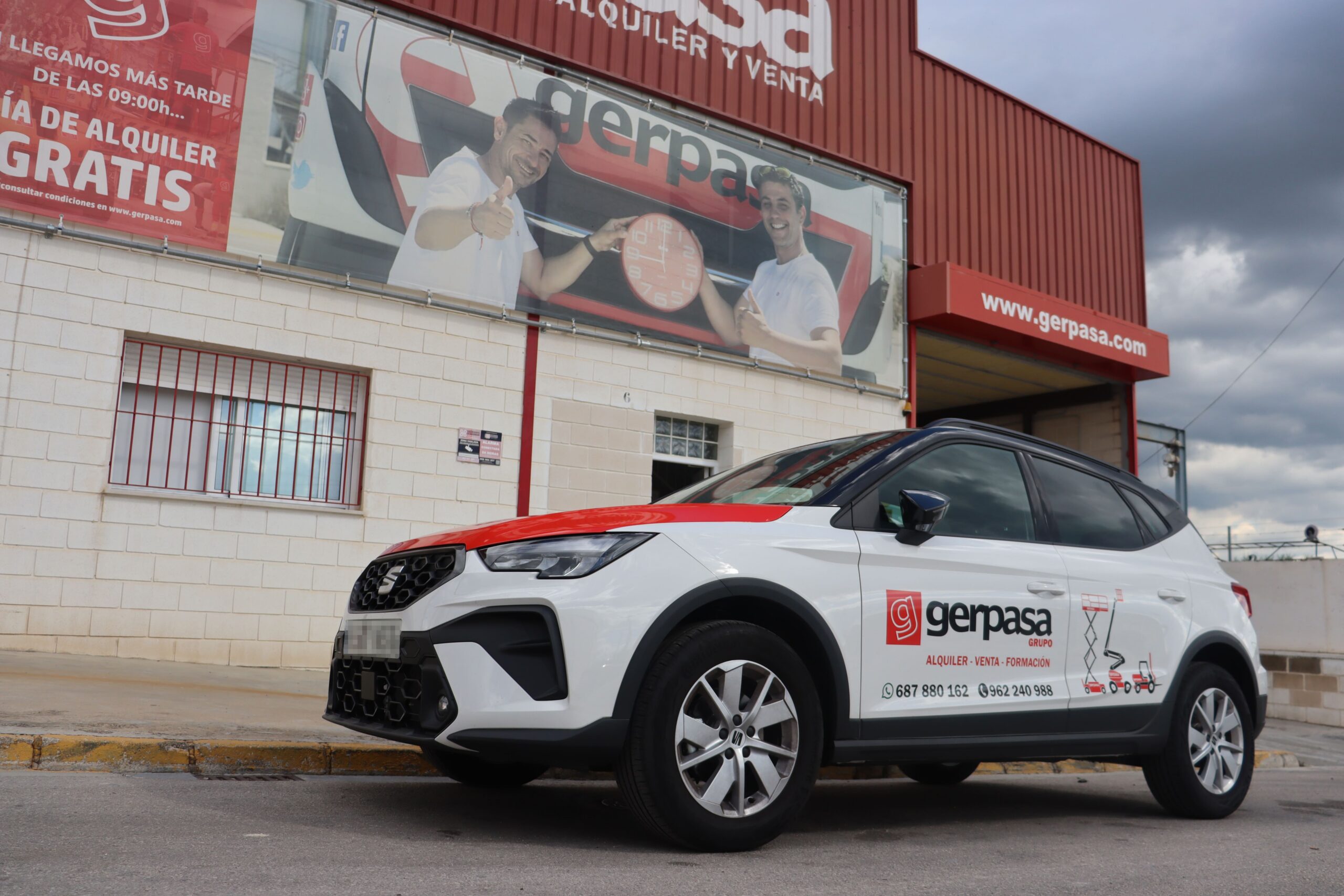 gerpasa-alquiler-plataformas-elevadoras-noticias-incorporacion-flota-comercial-transporte-seat-arona-1